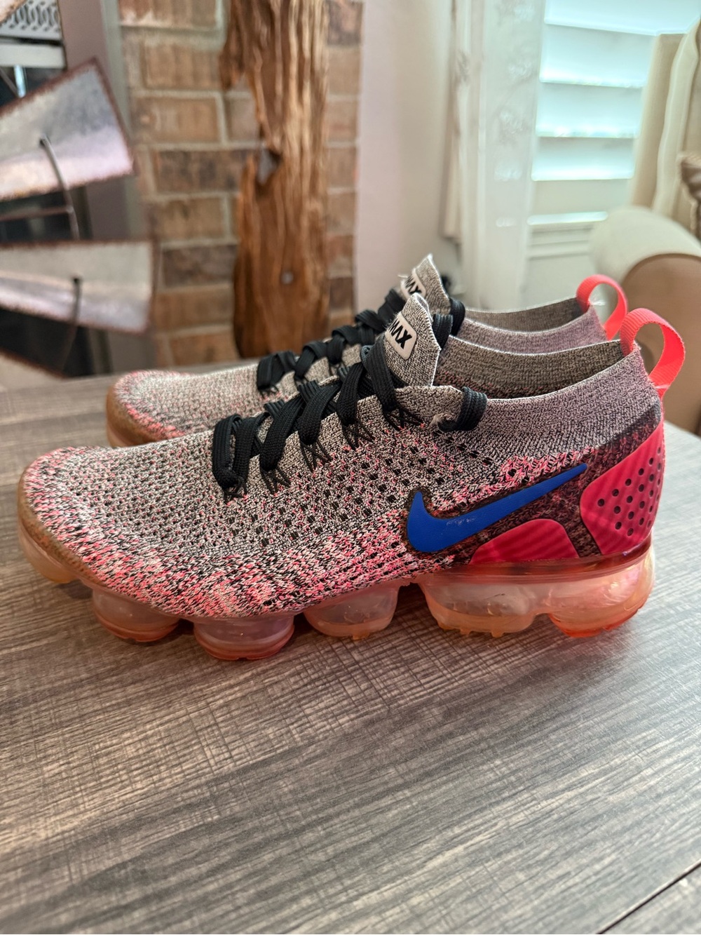 Nike Air VaporMax Flyknit 2 Ultramarine Hot Punch Pink Gray Women’s 8.5